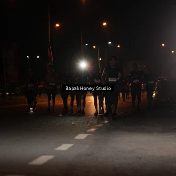 Runner Photo 7654844