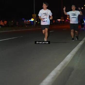 Runner Photo 7654851