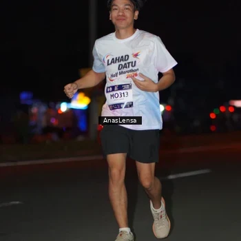 Runner Photo 7654854