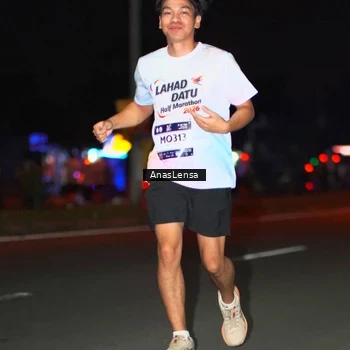 Runner Photo 7654863