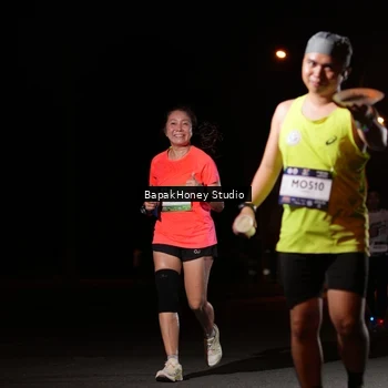 Runner Photo 7654865