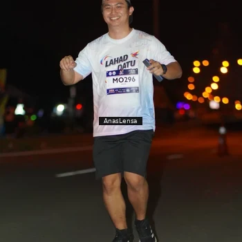 Runner Photo 7654866