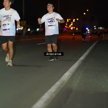 Runner Photo 7654867