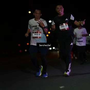 Runner Photo 7654877