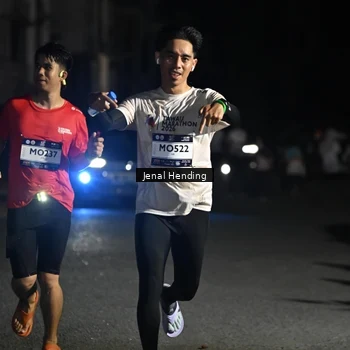 Runner Photo 7654882