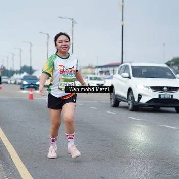 Runner Photo 7654884