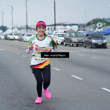 Runner Photo 7654903