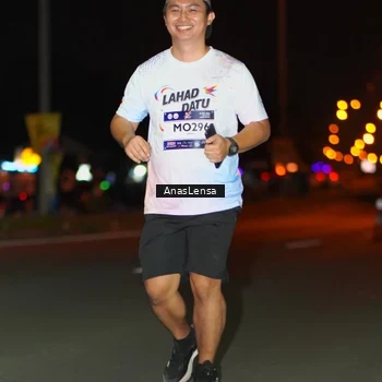 Runner Photo 7654930
