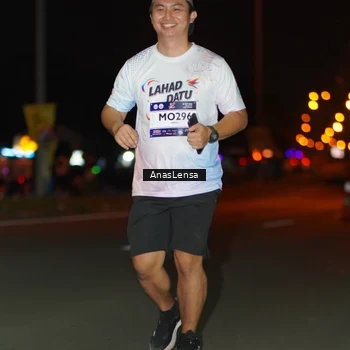 Runner Photo 7654931