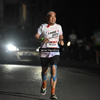 Runner Photo 7654933