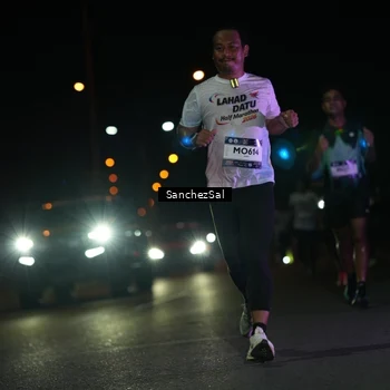 Runner Photo 7654934