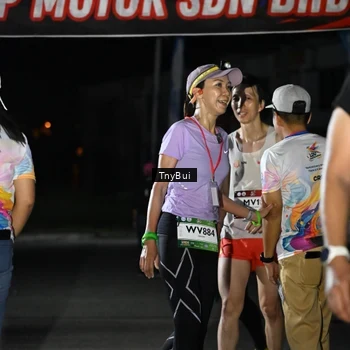 Runner Photo 7654945