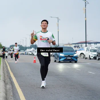Runner Photo 7654956