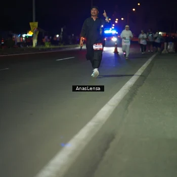 Runner Photo 7654960