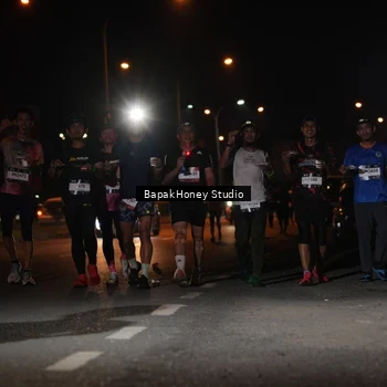 Runner Photo 7654969