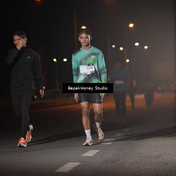 Runner Photo 7654983