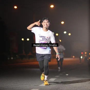 Runner Photo 7654989
