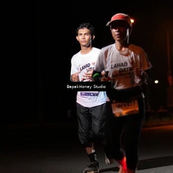 Runner Photo 7654992