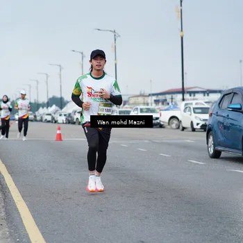Runner Photo 7654997