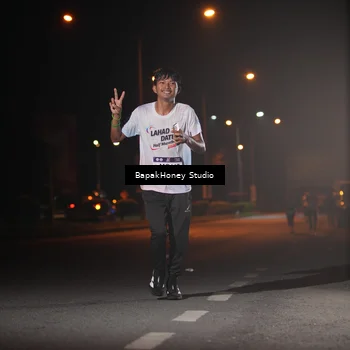 Runner Photo 7654998