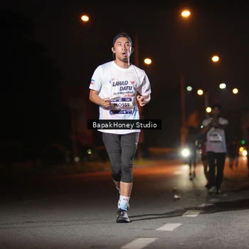 Runner Photo 7655011