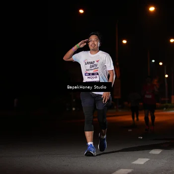 Runner Photo 7655012