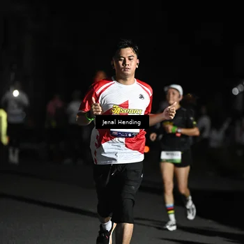 Runner Photo 7655044