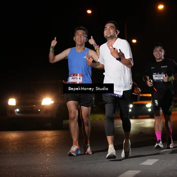 Runner Photo 7655051