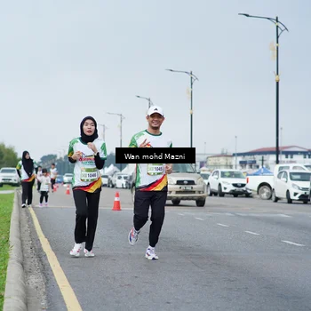 Runner Photo 7655053