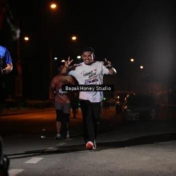 Runner Photo 7655057