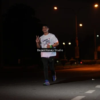 Runner Photo 7655075