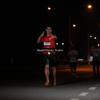 Runner Photo 7655097