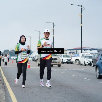 Runner Photo 7655106