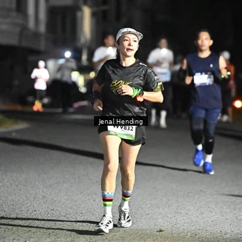 Runner Photo 7655119