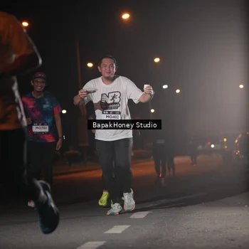 Runner Photo 7655139