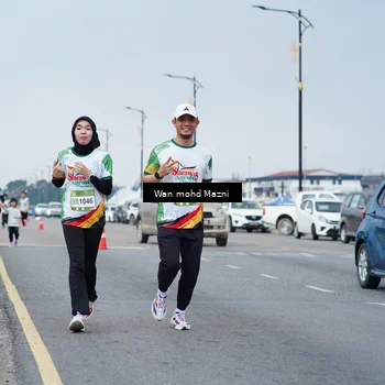 Runner Photo 7655142