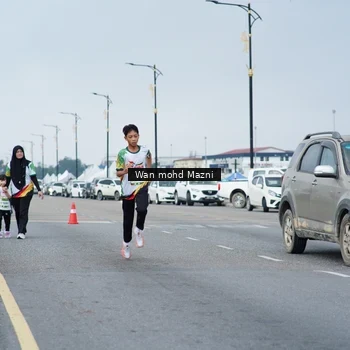Runner Photo 7655174