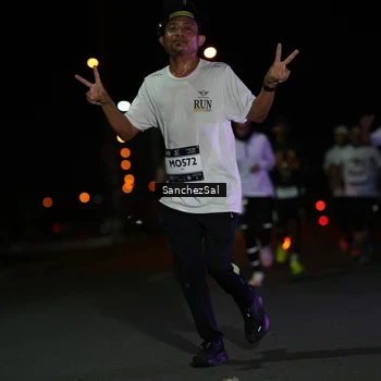 Runner Photo 7655213