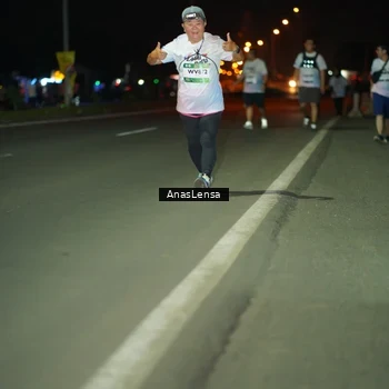 Runner Photo 7655236