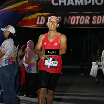 Runner Photo 7655242