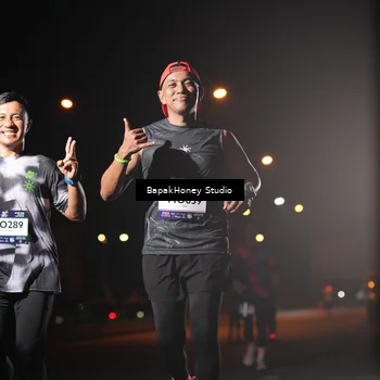 Runner Photo 7655250