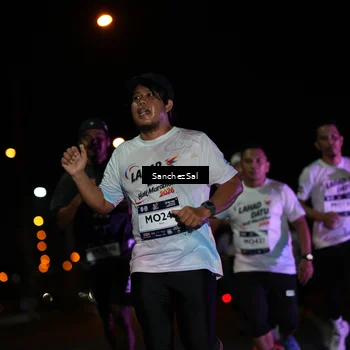 Runner Photo 7655290