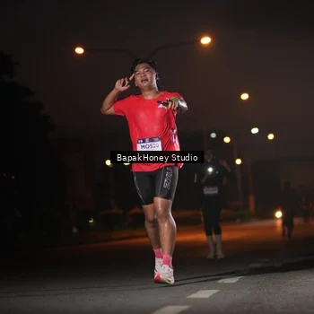 Runner Photo 7655295