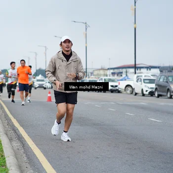 Runner Photo 7655377