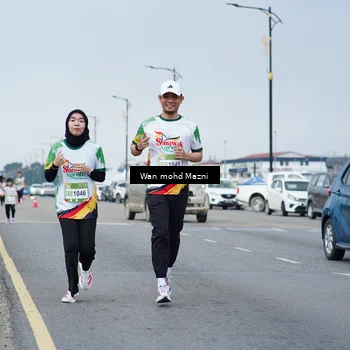 Runner Photo 7655380