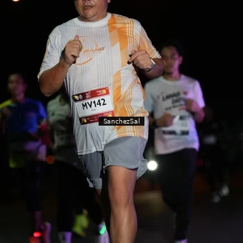 Runner Photo 7655391