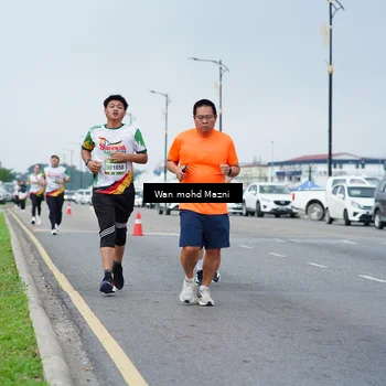 Runner Photo 7655396
