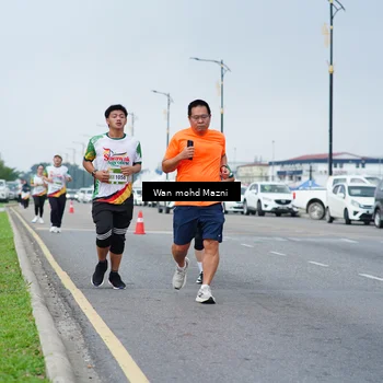 Runner Photo 7655397