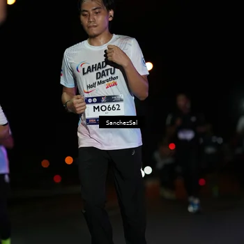 Runner Photo 7655398