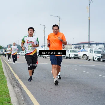 Runner Photo 7655408